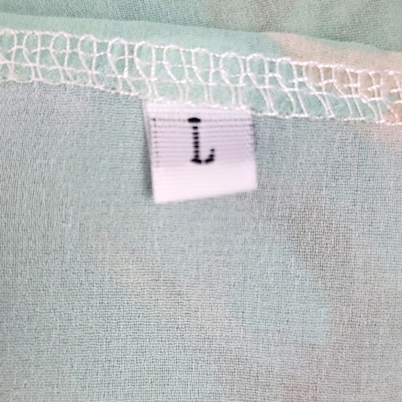 Women V-NECK Chiffon Print Self Tie Knot Front Dress - Picture 9 of 9